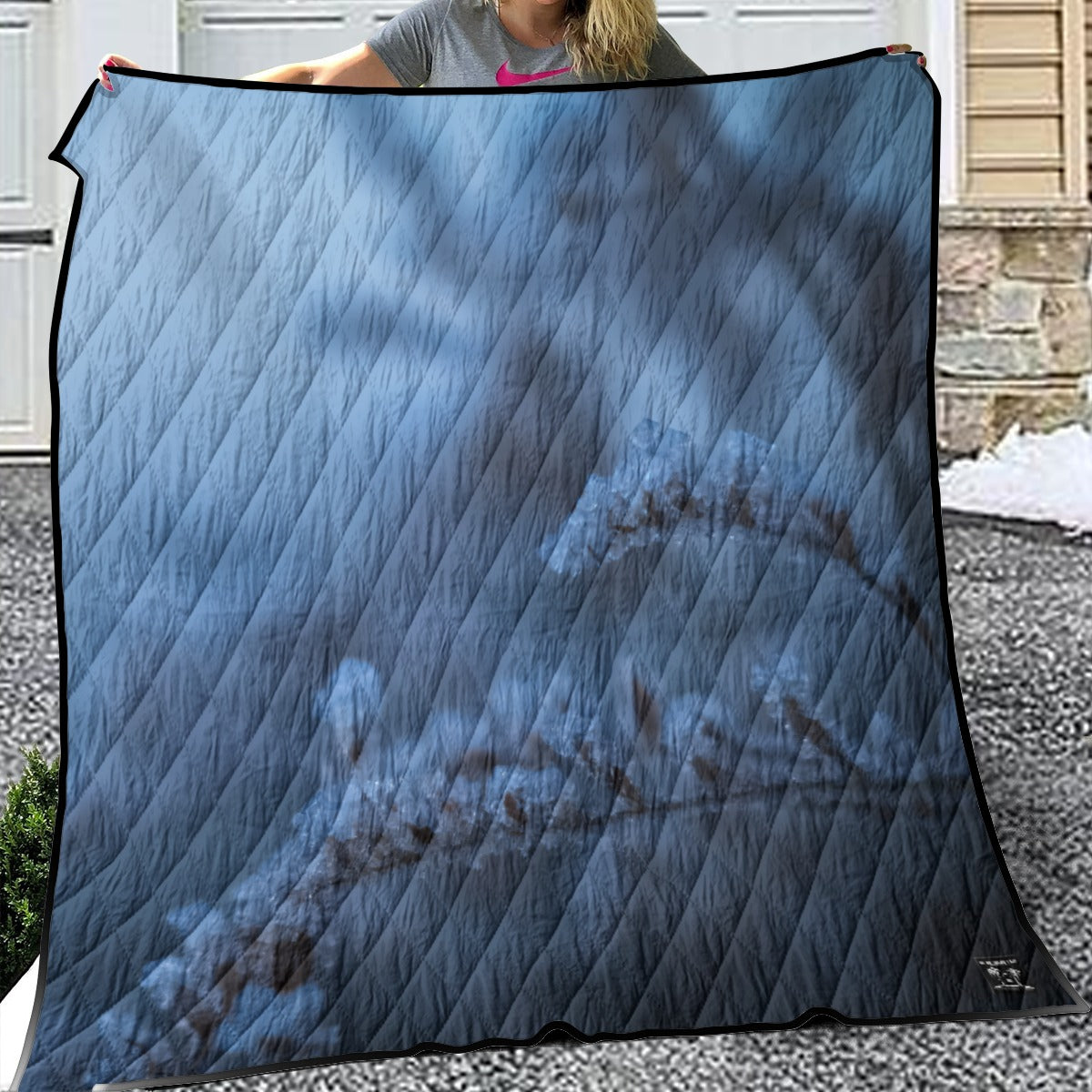 Edged Lightweight Breathable Quilt - Frost