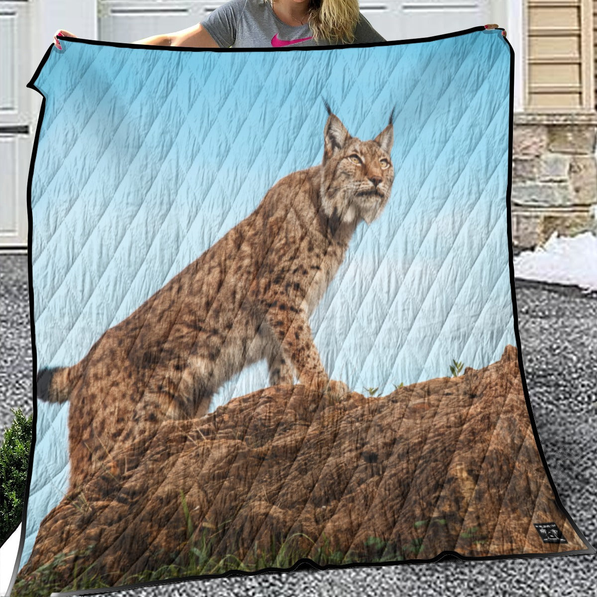 Edged Lightweight Breathable Quilt - Lynx