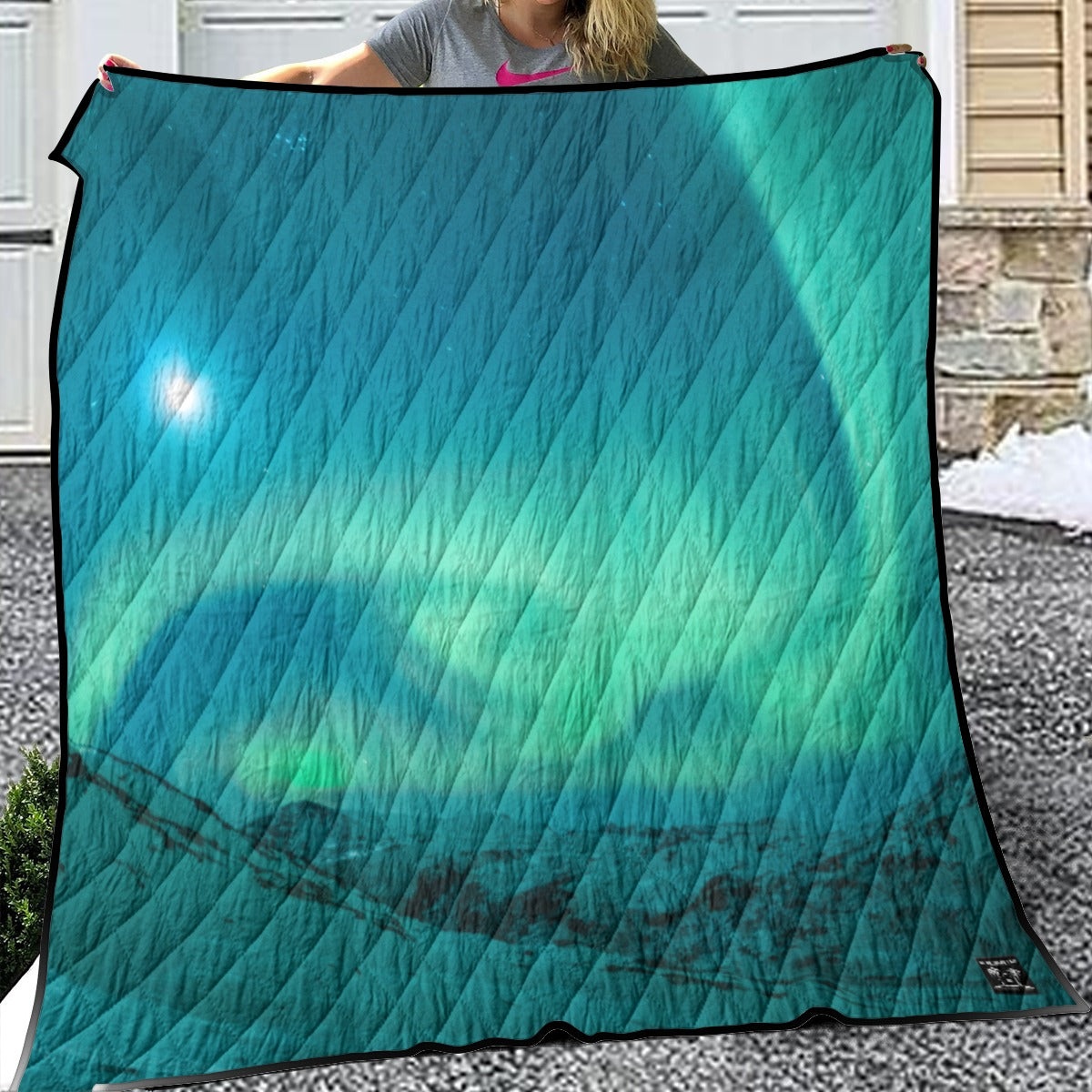 Edged Lightweight Breathable Quilt - Borealis