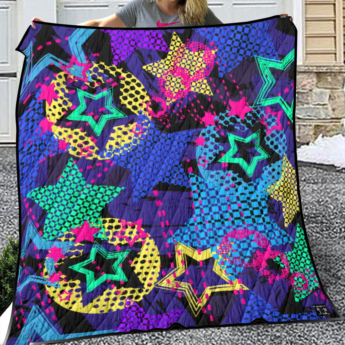 Edged Lightweight Breathable Quilt - Stars