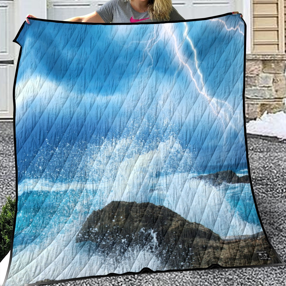 Edged Lightweight Breathable Quilt - Storm