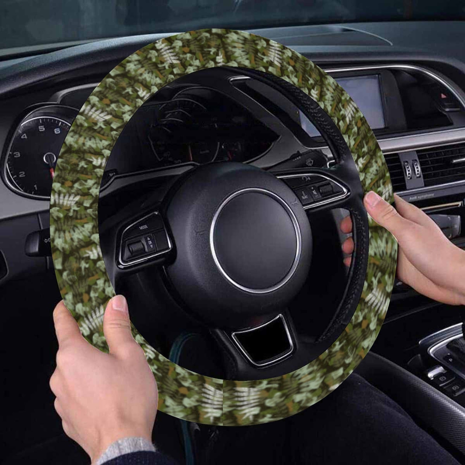 Steering Wheel Cover with Anti-Slip Insert - Forest Ferns