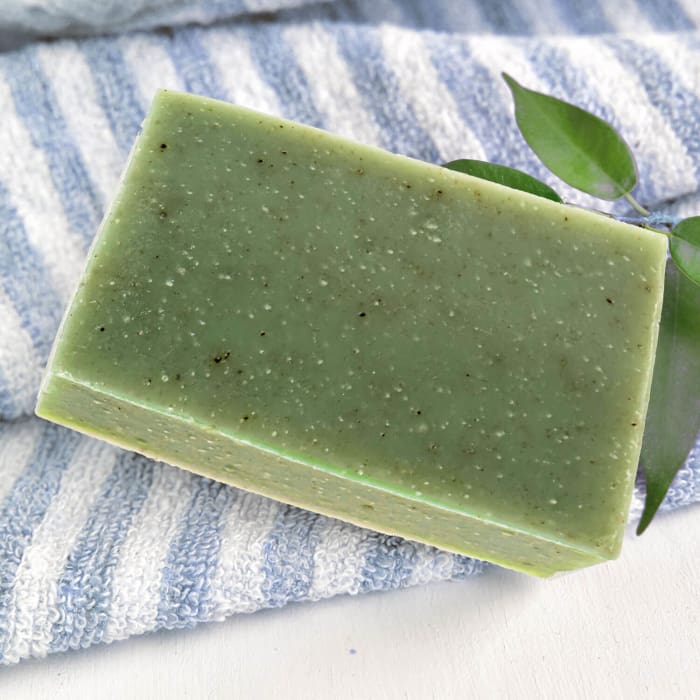 Fresh Green Garden Scented Soap Bar with Natural Chlorophyll