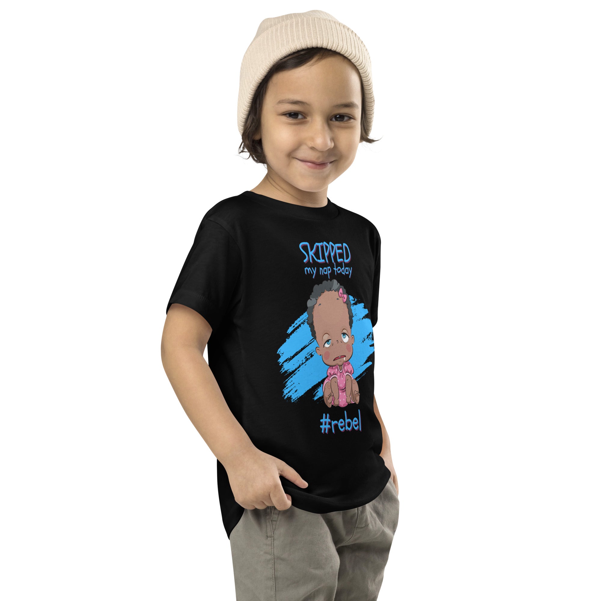 Camiseta de manga corta para niños pequeños - #Rebel (Negro)