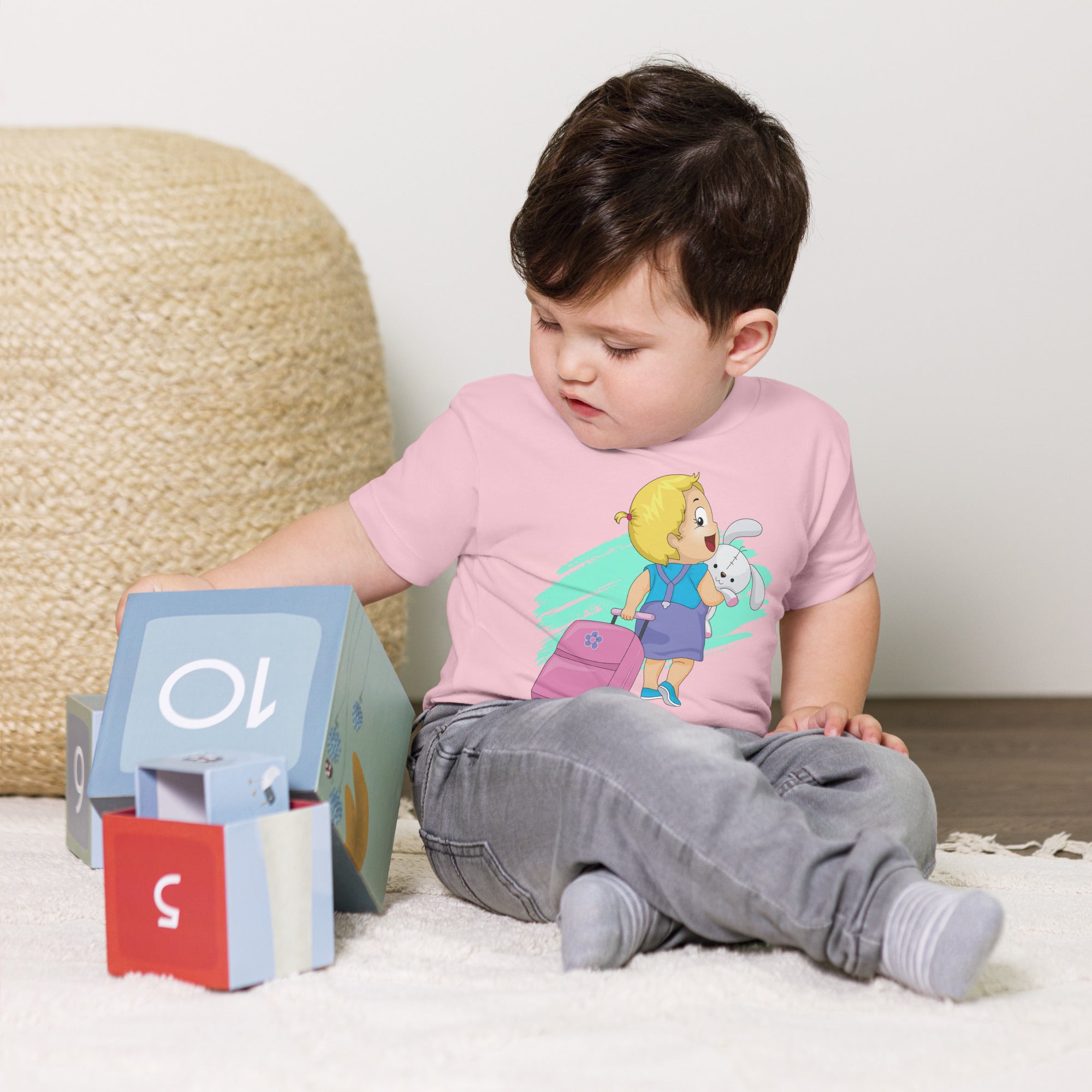 Camiseta de manga corta para niños pequeños - A casa de la abuela (colores)